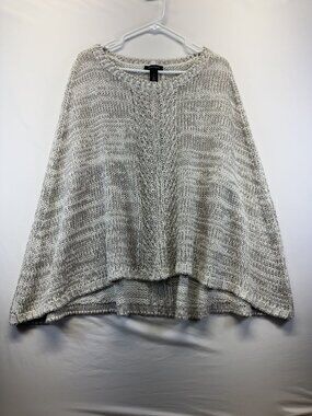 White House Black Market Knit Poncho Sz L Silver- Cream